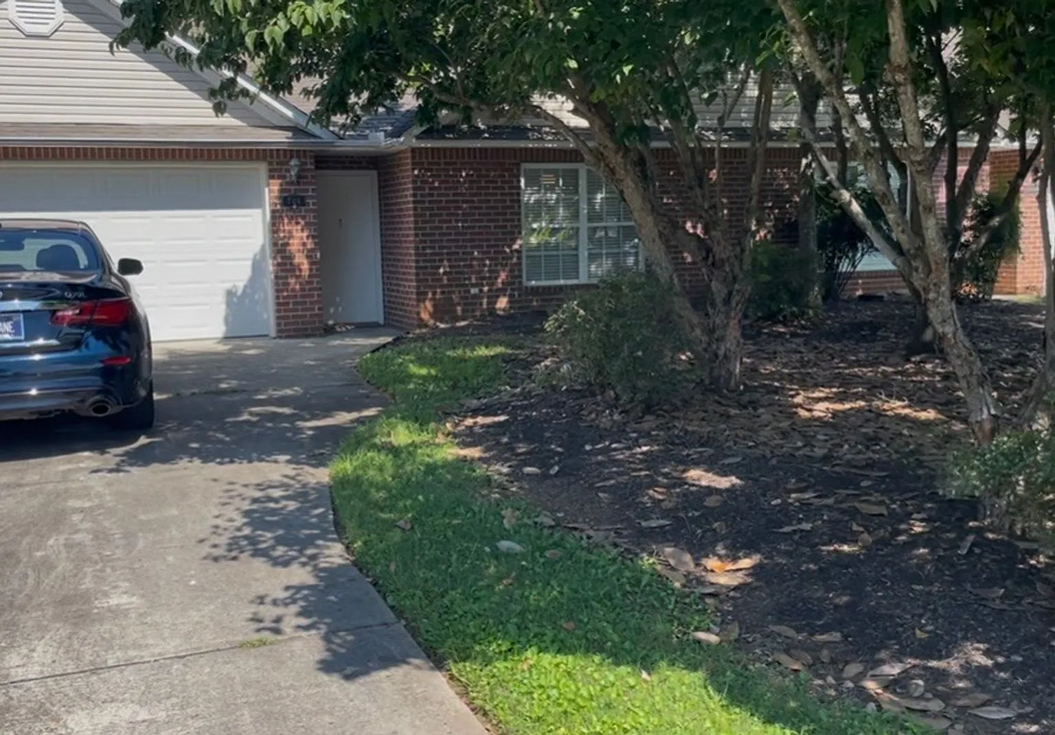 Farragut 2BR/ 2BA One-level Condo — Photo 2