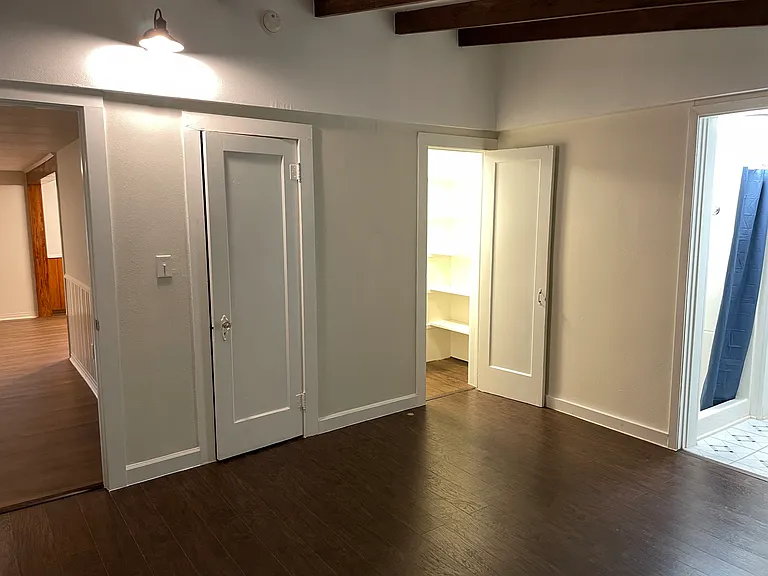 910 Raguet St #101 — Photo 13