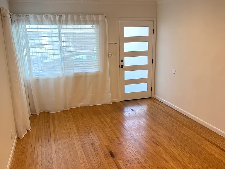 1311 N Orange Dr #1 — Photo 3