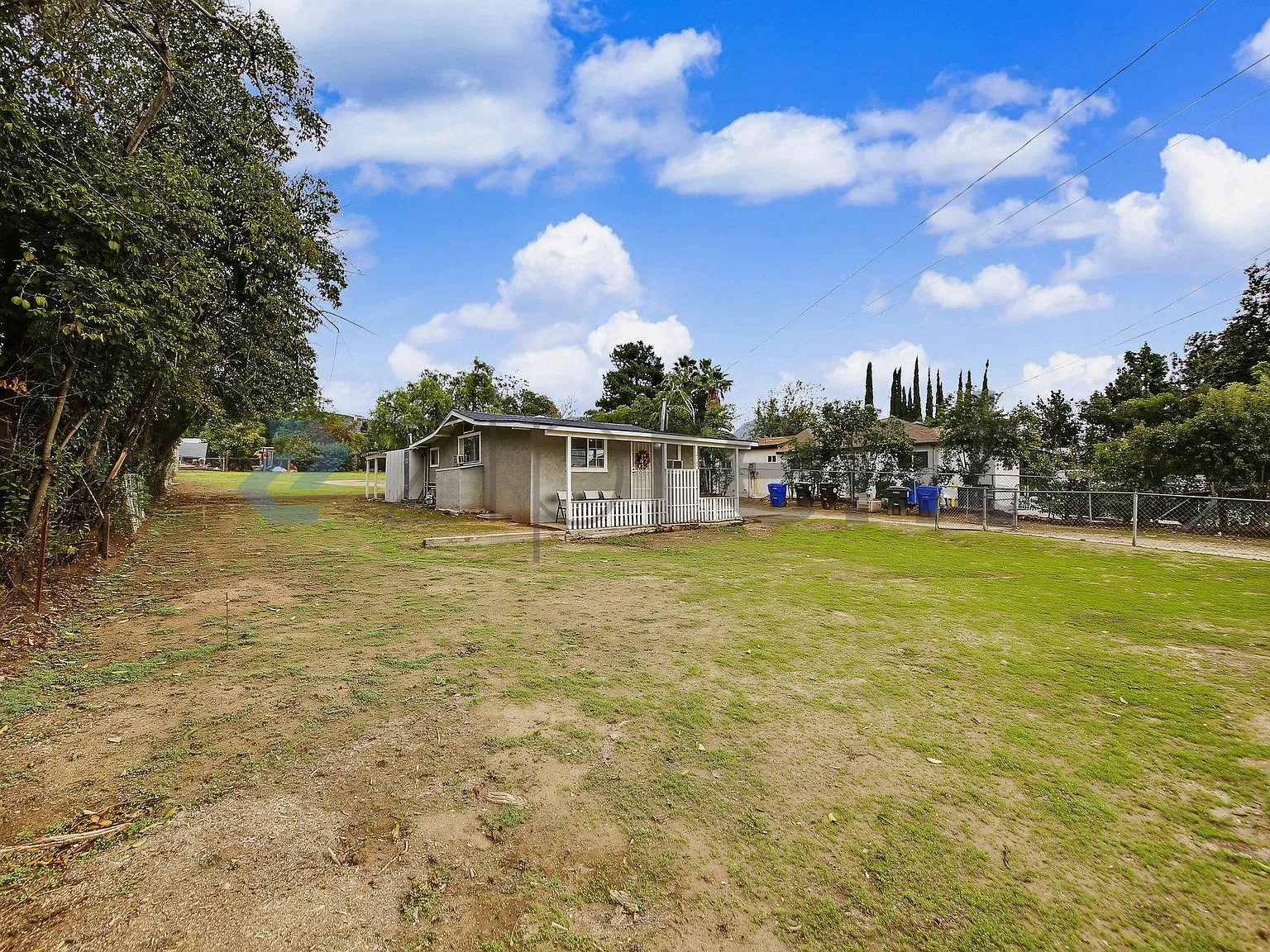 3 bed, 805 sqft, $2,800 — Photo 2
