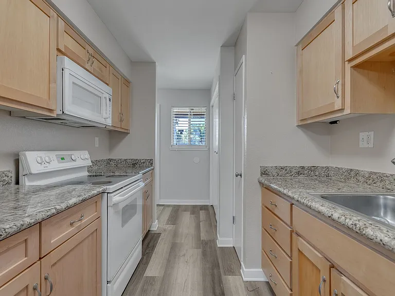 362 Tabor Ave — Photo 9