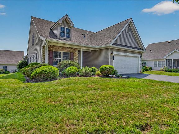 5th image of 51 Glenmoor Cir
