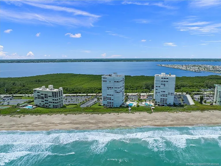9960 S Ocean Dr #Penthouse 5 — Photo 7