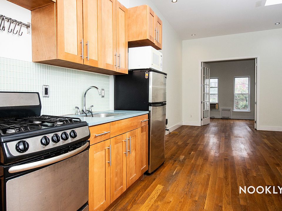 1st image of 186 Jefferson St #3D