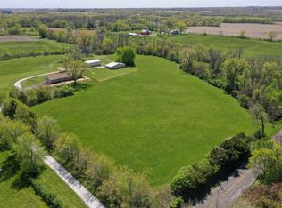 3235 Cole Hollow Rd, East Peoria, IL 61611