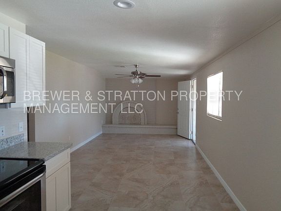 5th image of 6440 W Clarendon Ave