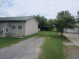2nd image of 60 Meadows Rd