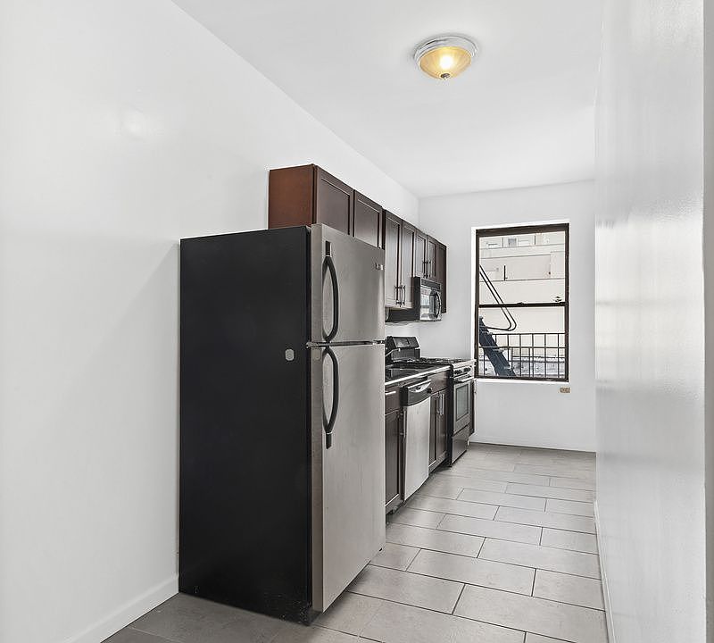 1st image of 2357 31st Dr APT 3H