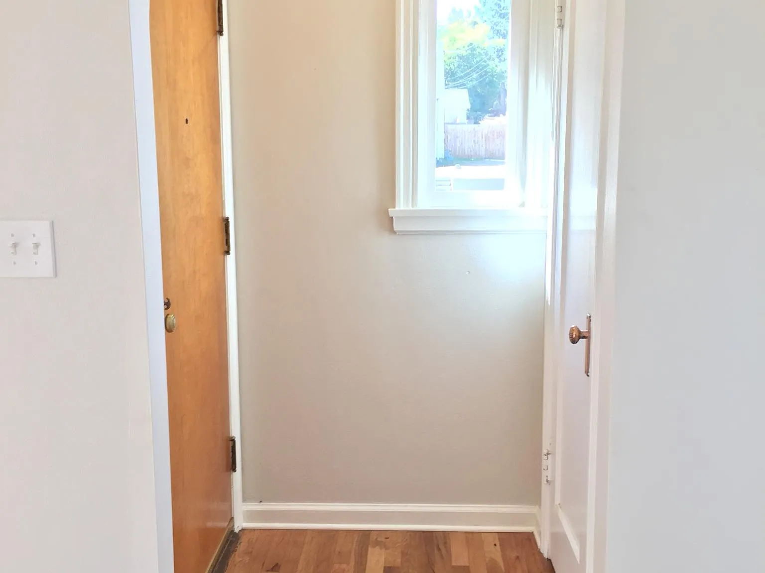 3 bed, 1808 sqft, $2,500 — Photo 2