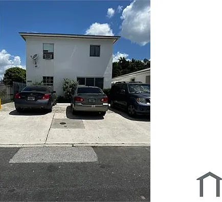 1017 Adams St — Photo 1