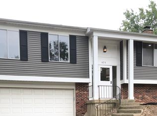 428 N Ashbury Ave, Bolingbrook, IL 60440