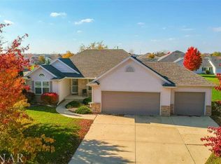 1420 Norma Dr, Bloomington, IL