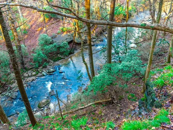 36 Mountain Creek Hollow Dr, Talking Rock, GA 30175