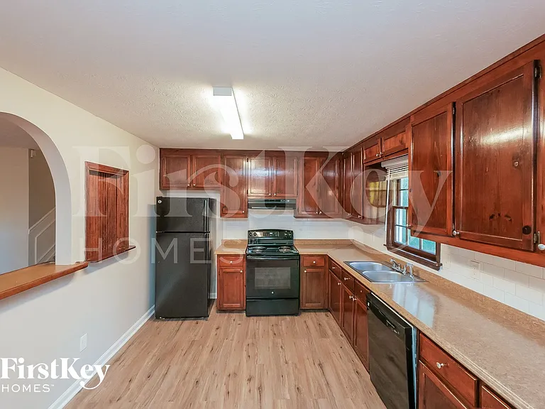 195 Freestone Dr — Photo 7