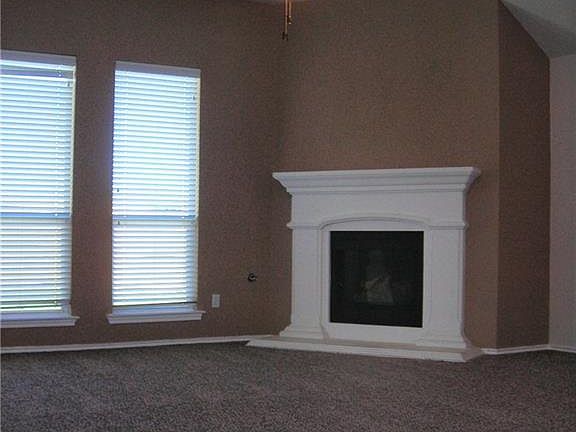 5th image of 3104 Guadaloupe