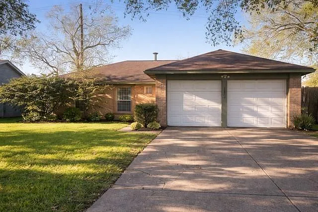 3 bed, 1630 sqft, $2,000 — Photo 1