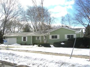 726 Nakoma Ave, Fond Du Lac, WI 54935