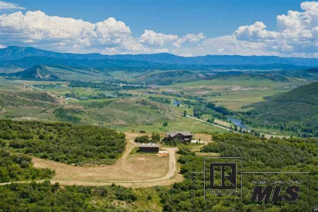 1st image of 40000 Valley Dr