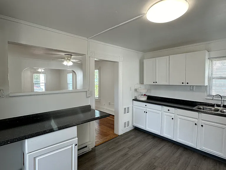 35 Maud St #2 — Photo 37