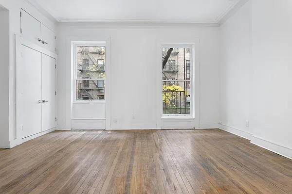 Rented by BARNES New York | media 9