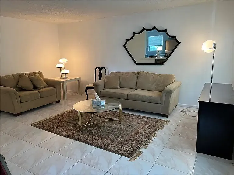 321 Newport Ct #V-unit 321 — Photo 36