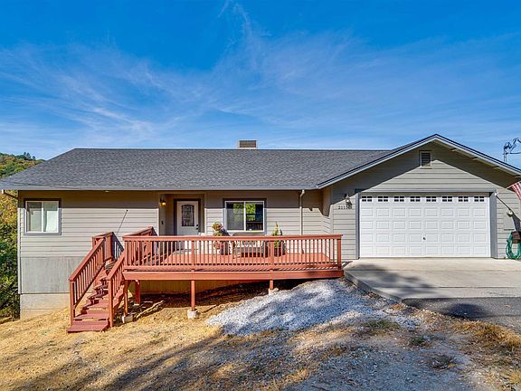 2nd image of 21158 Crestview Dr
