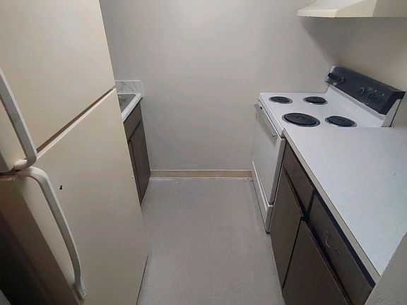 4th image of 1160 S Palmetto Ave #204