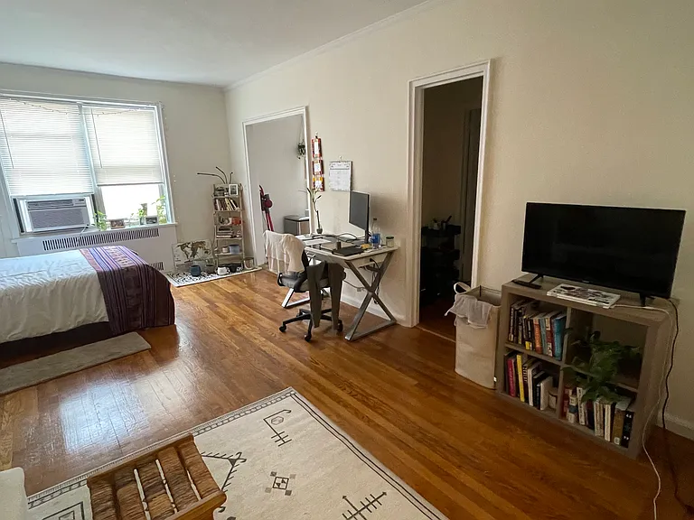 62-95 Saunders St #5D — Photo 6