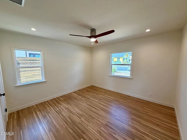 131 Poinsettia Ave — Photo 9