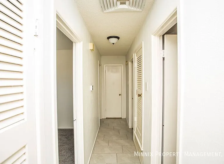 4628 Kemper St — Photo 21