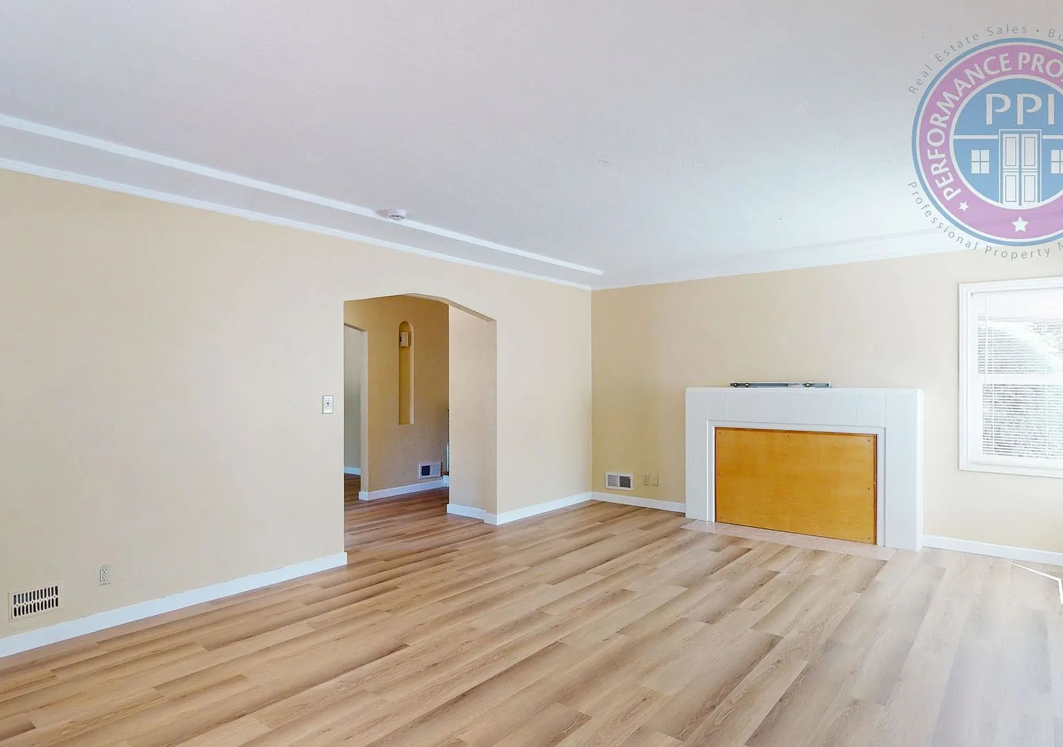 Spacious North Portland Home in a Great Location 4 Bed / 3 Bath — Photo 4