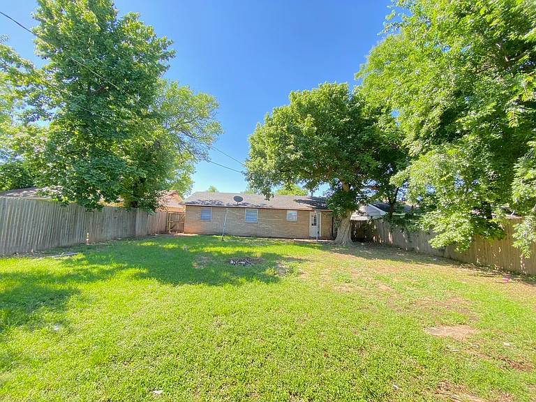 3309 SW 19th St — Photo 38