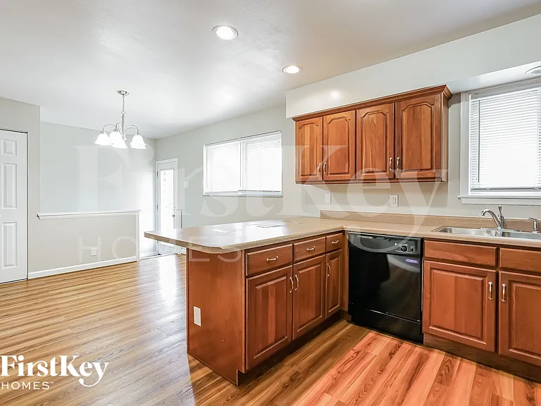 4116 Brevity Dr — Photo 8