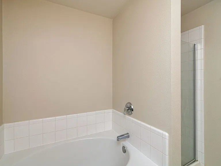 1514 Cover Dr — Photo 14