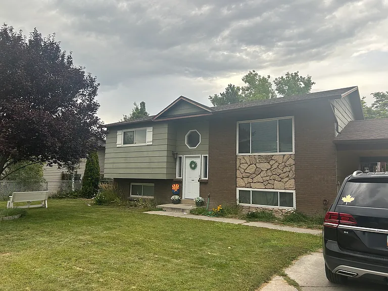 730 W 1100 N — Photo 1