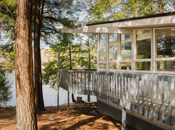 329 Lovejoy Shores Drive, Fayette, ME 04349