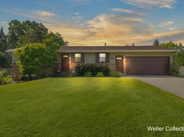 2826 Bluewater Ln SW, Grandville, MI 49418