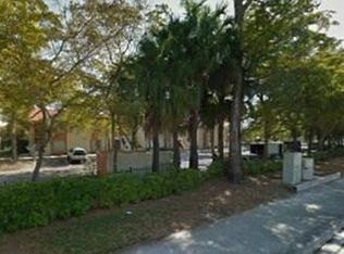 1031 The Pointe Dr, West Palm Beach, FL 33409