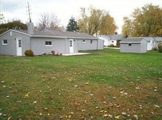 946 Garrison Rd, Ashtabula, OH 44004