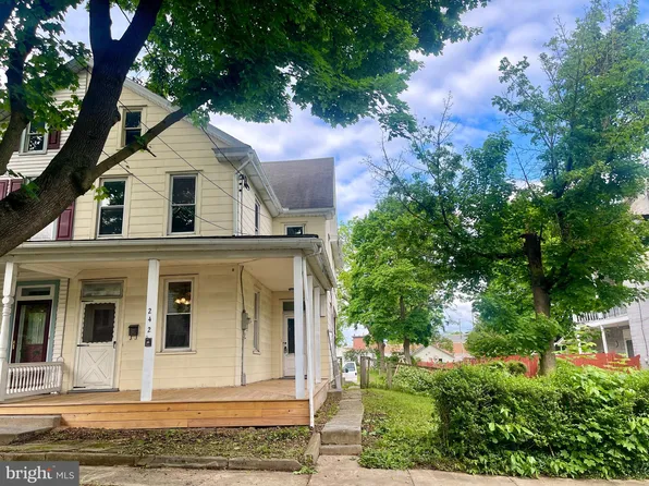 242 N Lancaster St, Annville, PA 17003