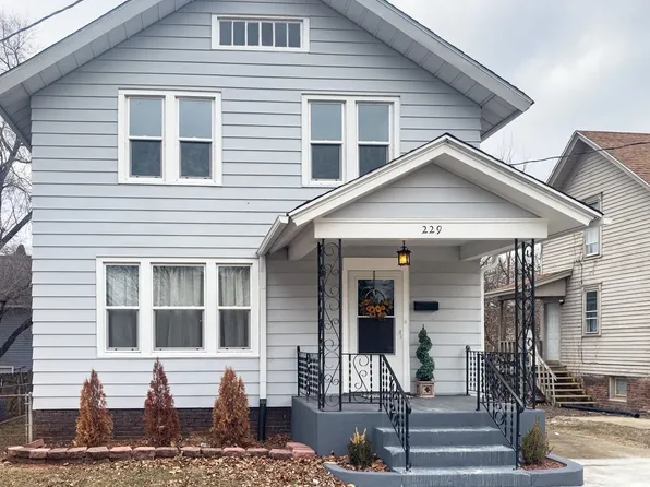 229 S Prospect St, Rockford, IL 61104