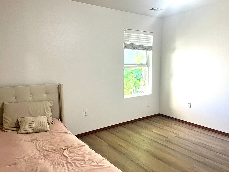 1708 W Kedlin Ln — Photo 15
