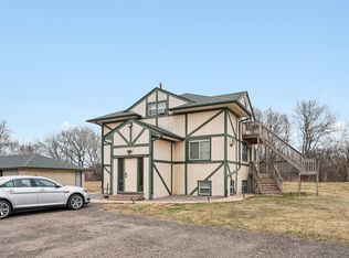 17256 Kenyon St NE APT 1, Andover, MN 55304