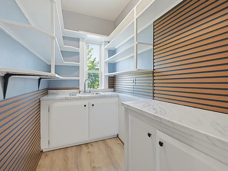 12-12R Granite St #3 — Photo 16