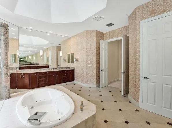 115 W Village Way, Jupiter, FL 33458
