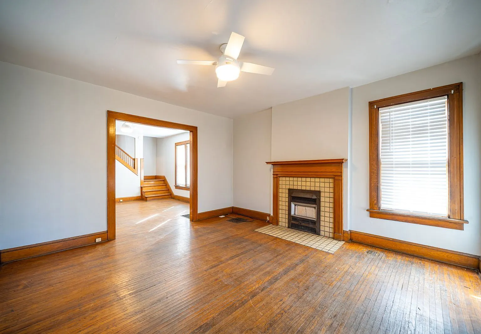 3 bed, 1.0 bath, $1,995 — Photo 4