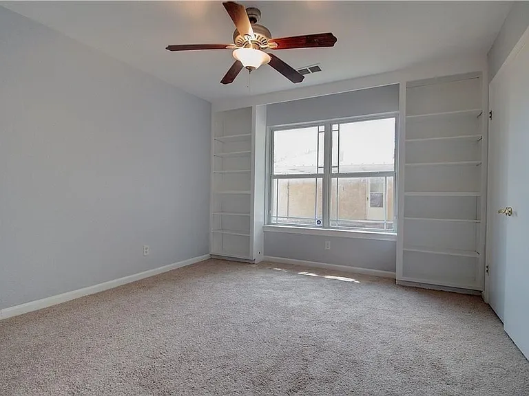 8115 Claremont Dr — Photo 16