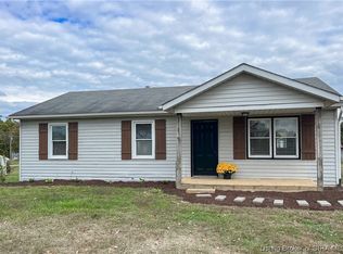 11058 S Old Bear Creek Rd, Pekin, IN 47165