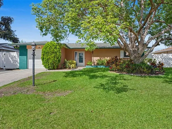 2061 Fair Oak Dr, Clearwater, FL 33763