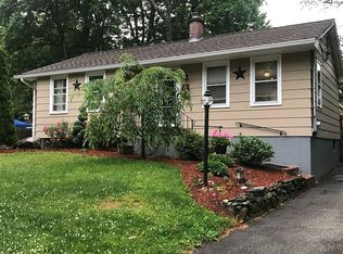 4 Emily St, Worcester, MA 01606